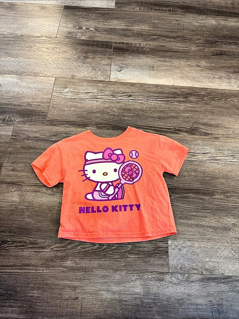 GAP Hello Kitty Graphic Tee Size XS Like New